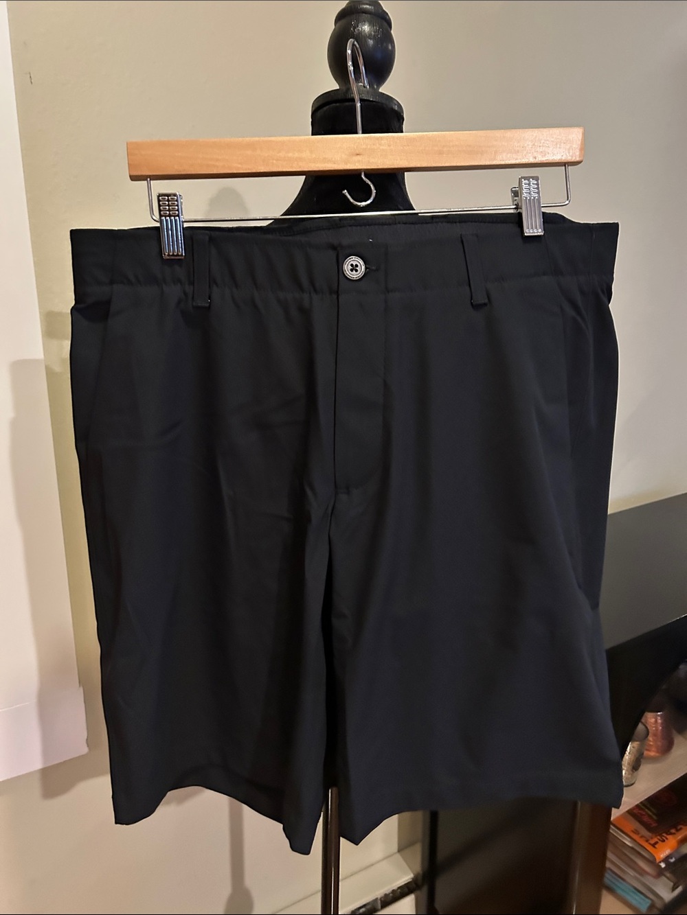 Under Armour Men's Black Flat Front Performance Shorts